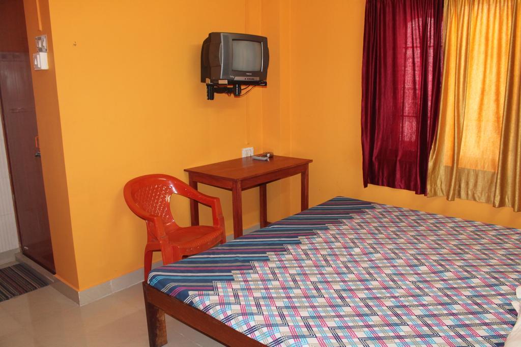 Aashiaanaa Residency Inn Port Blair Ruang foto