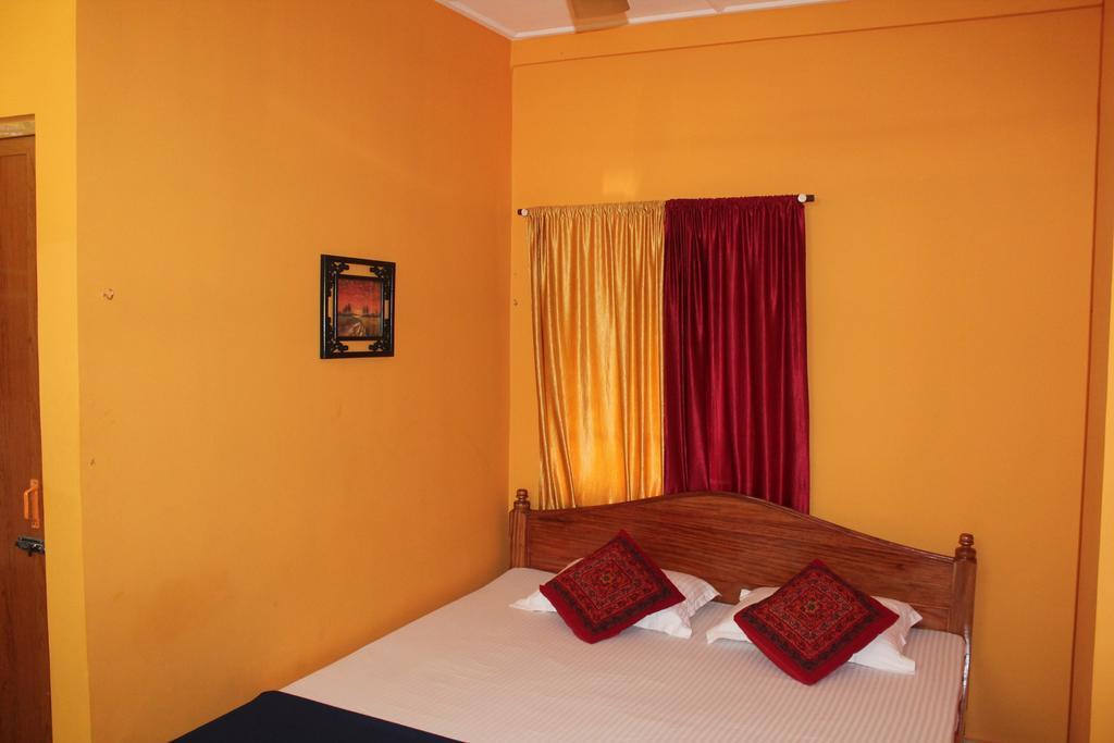 Aashiaanaa Residency Inn Port Blair Ruang foto